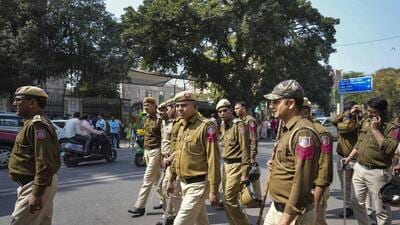 Security arrangements in view of call for protests against Delhi deputy chief minister Manish Sisodia's arrest. (PTI) Security arrangements in view of call for protests against Delhi deputy chief minister Manish Sisodia's arrest. (PTI)