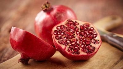 It is very important to watch the diet to keep our hearts healthy. Having good cardiovascular health is very important with age. Nutritionist Anjali Mukerjee suggested that people having heart problems should consume three pomegranates in a day as they are loaded with nutrients good for the heart. (Unsplash) It is very important to watch the diet to keep our hearts healthy. Having good cardiovascular health is very important with age. Nutritionist Anjali Mukerjee suggested that people having heart problems should consume three pomegranates in a day as they are loaded with nutrients good for the heart. (Unsplash)