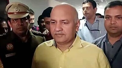 CBI brings Delhi deputy Chief Minister Manish Sisodia to Rouse Avenue Court, in Delhi on Monday. (ANI) CBI brings Delhi deputy Chief Minister Manish Sisodia to Rouse Avenue Court, in Delhi on Monday. (ANI)