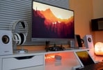 LCD panels uplift the look of your display.