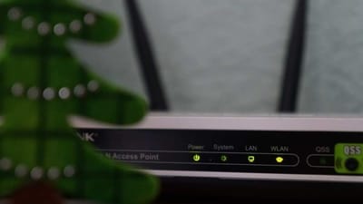 Dual-band routers make sure that you experience flawless browsing and high-speed internet experience. (Pexels) Dual-band routers make sure that you experience flawless browsing and high-speed internet experience. (Pexels)