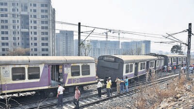 Navi Mumbai, India - February 28, 2023: Three coaches of local train derailed near Kharkopar Railway Station without any casualties, in Navi Mumbai, India, on Tuesday, February 28, 2023. (Photo by Bachchan Kumar/ HT PHOTO) (HT PHOTO) Navi Mumbai, India - February 28, 2023: Three coaches of local train derailed near Kharkopar Railway Station without any casualties, in Navi Mumbai, India, on Tuesday, February 28, 2023. (Photo by Bachchan Kumar/ HT PHOTO) (HT PHOTO)