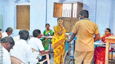While 77 candidates are in the fray, the the Erode East bypoll contest is directly between Congress candidate EVKS Elangovan and AIADMK’s K S Thennarasu. (ANI) While 77 candidates are in the fray, the the Erode East bypoll contest is directly between Congress candidate EVKS Elangovan and AIADMK’s K S Thennarasu. (ANI)