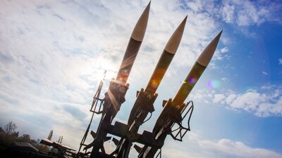 During the bipolar era, it was perceived that with the advent of nuclear weapons, wars between major powers would be disincentivised. However, the real problem is that nuclear weapons did not create any incentives for conflict resolution. Putin’s recent speech reflects this reality. (Shutterstock) During the bipolar era, it was perceived that with the advent of nuclear weapons, wars between major powers would be disincentivised. However, the real problem is that nuclear weapons did not create any incentives for conflict resolution. Putin’s recent speech reflects this reality. (Shutterstock)