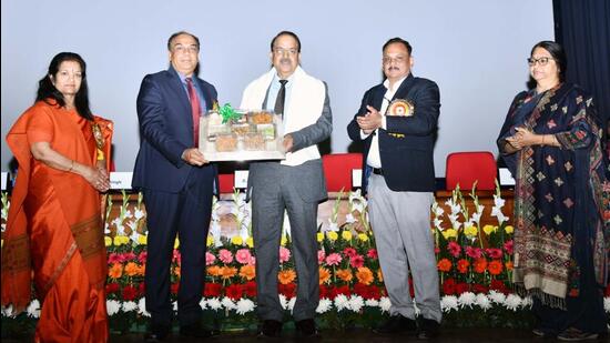 Dheer Singh, director and vice-chancellor of ICAR-NDRI, Karnal, read the citations of Tripathi and informed that Tripathi has worked extensively on pathology and diagnosis of infectious diseases. Tripathi gave his oration on the topic entitled “Role of livestock sector in meeting the sustainable development goals (SDGs)”. (HT Photo)
