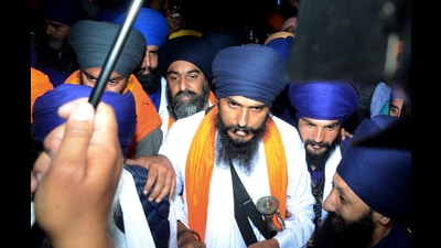Waris Punjab De chief Amritpal Singh at Golden Temple, in Amritsar on Friday. (ANI) Waris Punjab De chief Amritpal Singh at Golden Temple, in Amritsar on Friday. (ANI)