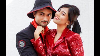 When the couple moved together, Amrita hid her identity from the house help fearing she could spread the news. (Styling: Shara Ashraf Prayag; Photo: Mayur Chhabria; Outfits: Khanijo) When the couple moved together, Amrita hid her identity from the house help fearing she could spread the news. (Styling: Shara Ashraf Prayag; Photo: Mayur Chhabria; Outfits: Khanijo)