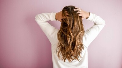 Use it for hair care: Add a few drops of jasmine essential oil to your shampoo or conditioner to help nourish and strengthen your hair. (Unsplash) Use it for hair care: Add a few drops of jasmine essential oil to your shampoo or conditioner to help nourish and strengthen your hair. (Unsplash)