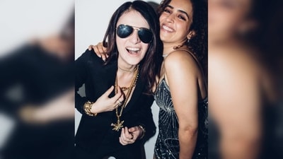 "Sona nahi chandi nahi yaar toh mila! @sanyamalhotra_ Ps- The theme was Disco. Lot's of Sona to the ones who guess who I went as. Tell me in the comments below!," Radhika Madan captioned her post. (Instagram/@radhikamadan) "Sona nahi chandi nahi yaar toh mila! @sanyamalhotra_ Ps- The theme was Disco. Lot's of Sona to the ones who guess who I went as. Tell me in the comments below!," Radhika Madan captioned her post. (Instagram/@radhikamadan)