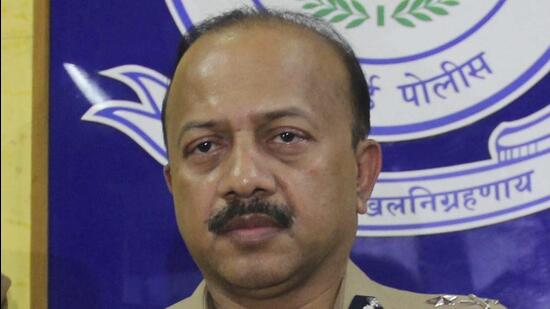 Mumbai, India - 27 Nov 2015: Mumbai Police arrested 5 accused in Kidnapping and Extortion case with weapons, Joint CP (Law and Order) Deven Bharti, addressing to Media at CP office, in Mumbai, India, on Friday, Nov 27, 2015. (Photo by Bhushan Koyande)