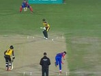 Amir bowls to Babar Azam Amir bowls to Babar Azam