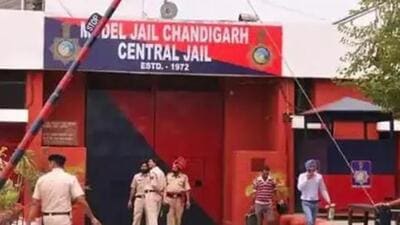 A jute bag-making section will be set up at Model Jail, Sector 51. This was announced by jail authorities after they received multiple machines donated by the Infosys Foundation, Bangalore, and ARPAN, Chandigarh, as part of their corporate social responsibility initiative. (HT File Photo)