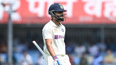 India's Virat Kohli walks back after being dismissal during the second day of the third Test cricket match between India and Australia at the Holkar Stadium in Indore on March 2, 2023. (Photo by Sajjad HUSSAIN / AFP) / ----IMAGE RESTRICTED TO EDITORIAL USE - STRICTLY NO COMMERCIAL USE----- (AFP) India's Virat Kohli walks back after being dismissal during the second day of the third Test cricket match between India and Australia at the Holkar Stadium in Indore on March 2, 2023. (Photo by Sajjad HUSSAIN / AFP) / ----IMAGE RESTRICTED TO EDITORIAL USE - STRICTLY NO COMMERCIAL USE----- (AFP)
