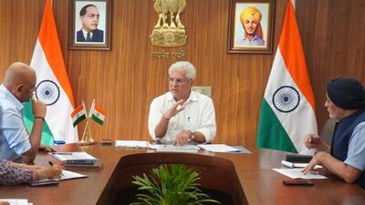 Kailash Gahlot at a meeting on Thursday. (HT Photo) Kailash Gahlot at a meeting on Thursday. (HT Photo)