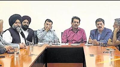 Ludhiana industry representatives and officials of the PPCB during the meeting in Ludhiana on Thursday. (HT photo)