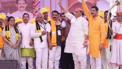 Karnataka: Defence Minister Rajnath Singh inaugurates 'Vijay Sankalp Yatra' (PTI) Karnataka: Defence Minister Rajnath Singh inaugurates 'Vijay Sankalp Yatra' (PTI)