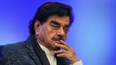 Shatrughan Sinha recalled his early days in Bollywood in a new interview. (PTI) Shatrughan Sinha recalled his early days in Bollywood in a new interview. (PTI)