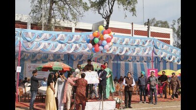 The 67th annual athletic meet of Government College of Education, Sector 20-D, Chandigarh, was inaugurated with the unfurling of the college flag by the chief guest, Amandeep Singh Bhatti, director higher education, Chandigarh. (HT Photo)