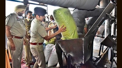 The officials held a detailed discussion on the menace of drugs in the meeting hosted by Chandigarh police and laid emphasis on coordinated action to deal with it. (HT File Photo) The officials held a detailed discussion on the menace of drugs in the meeting hosted by Chandigarh police and laid emphasis on coordinated action to deal with it. (HT File Photo)