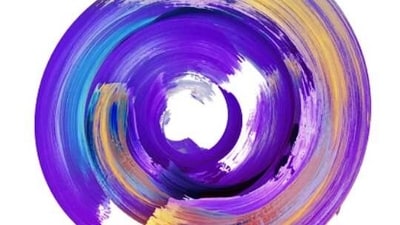 Round brushstrokes: Round brushstrokes are achieved by using a round brush to create circular or curved strokes. This type of brushstroke is commonly used for creating details and outlines. (Unsplash)