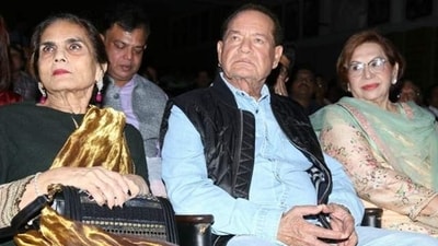 Salim Khan married Salma Khan in 1964 and Helen in 1981. Salim Khan married Salma Khan in 1964 and Helen in 1981.