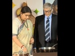 Smriti Irani and Bill Gates at an event. Smriti Irani and Bill Gates at an event.