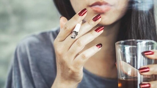 It is also recommended to quit cigarette smoking and avoid alcohol consumption.&nbsp;(Unsplash)