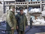 Russia-Ukraine war: Shoigu visited a command post where the group commander reported to him on the current situation, and presented state awards to soldiers. Russia-Ukraine war: Shoigu visited a command post where the group commander reported to him on the current situation, and presented state awards to soldiers.