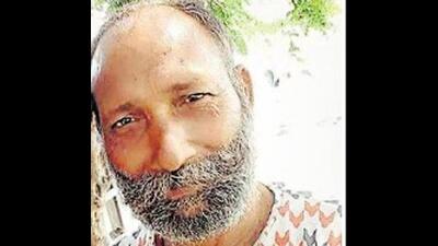 Girija Prasad died after a stone suspected to have flown from the tyre of a speeding vehicle hit his head on national highway in Khanna near Markfed godown (HT Photo)