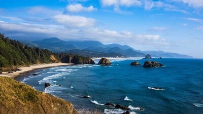The Oregon Coast: If you’re looking for breathtaking ocean views, the Oregon Coast has it all. This 363-mile stretch of coastline is home to stunning beaches, rugged cliffs, and picturesque lighthouses. (Unsplash) The Oregon Coast: If you’re looking for breathtaking ocean views, the Oregon Coast has it all. This 363-mile stretch of coastline is home to stunning beaches, rugged cliffs, and picturesque lighthouses. (Unsplash)