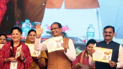 Madhya Pradesh Chief Minister Shivraj Singh Chouhan releases the brochure during the launch of 'Mukhyamantri Ladli Behna Yojana' in Bhopal on Sunday. (Chief Minister, MP Twitter) Madhya Pradesh Chief Minister Shivraj Singh Chouhan releases the brochure during the launch of 'Mukhyamantri Ladli Behna Yojana' in Bhopal on Sunday. (Chief Minister, MP Twitter)