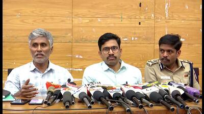 Bihar rural development department secretary Balamurugan D (left) along with Tirupur district collector S Vineeth (centre) and Tirupur police commissioner Praveen Kumar Abhinapu addresses a press conference on Sunday. (ANI) Bihar rural development department secretary Balamurugan D (left) along with Tirupur district collector S Vineeth (centre) and Tirupur police commissioner Praveen Kumar Abhinapu addresses a press conference on Sunday. (ANI)