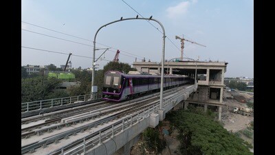 Due to poor response, the feeder bus services were suspended in October 2022. (HT PHOTO) Due to poor response, the feeder bus services were suspended in October 2022. (HT PHOTO)