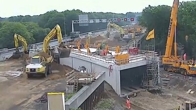 The image shows the lighting-fast construction of a tunnel in the Netherlands. (YouTube/@rijkswaterstaat) The image shows the lighting-fast construction of a tunnel in the Netherlands. (YouTube/@rijkswaterstaat)