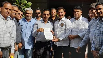 Gurugram, India-March 05, 2023: A delegation of Gurugram Home Developers Association called upon Jawahar Yadav, OSD, Haryana CM and submitted a memorandum to him regarding the issue of four floors at Palam Vihar, in Gurugram, India, on Sunday, 05 March 2023. (Photo/HT)(Pic to go with Abhishek Behl's story) Gurugram, India-March 05, 2023: A delegation of Gurugram Home Developers Association called upon Jawahar Yadav, OSD, Haryana CM and submitted a memorandum to him regarding the issue of four floors at Palam Vihar, in Gurugram, India, on Sunday, 05 March 2023. (Photo/HT)(Pic to go with Abhishek Behl's story)