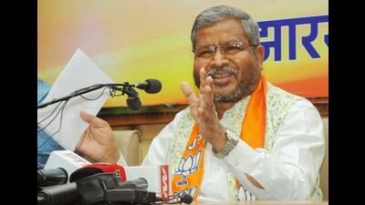 Senior BJP leader Babulal Marandi addresses the media in Ranchi on Sunday. (PTI) Senior BJP leader Babulal Marandi addresses the media in Ranchi on Sunday. (PTI)