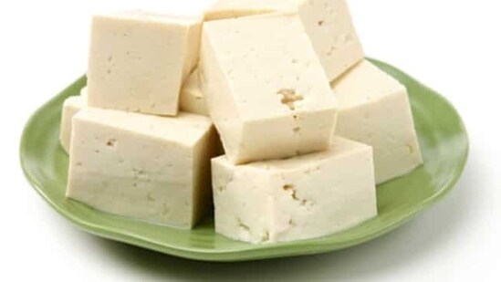 8. Tofu: Tofu is a great source of protein, with around 10 grams of protein per one-ounce serving. It is also high in other essential vitamins and minerals, making it a great choice for weight loss.(Unsplash)