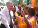 There was a festive vibe all around and all of those seen in the video have “Gulal” (powered colour) on their faces. 