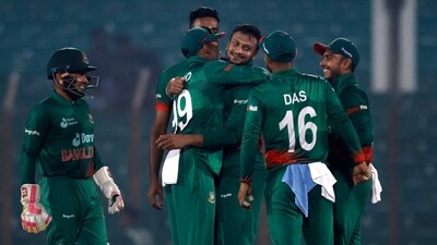 Bangladesh's Shakib Al Hasan celebrates with teammates after taking the wicket of England's Rehan Ahmed (REUTERS)