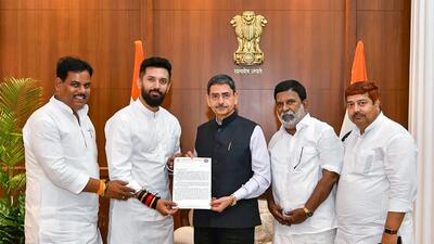Jamui MP Chirag Paswan met Tamil Nadu Governor R N Ravi in Chennai on Monday and presented a memorandum regarding the alleged harassment of migrants workers from Bihar living in the state. (PTI) Jamui MP Chirag Paswan met Tamil Nadu Governor R N Ravi in Chennai on Monday and presented a memorandum regarding the alleged harassment of migrants workers from Bihar living in the state. (PTI)