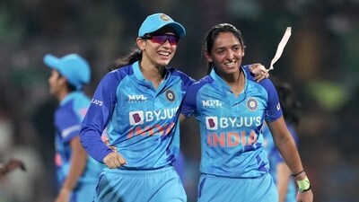 Smriti Mandhana and Harmanpreet Kaur (PTI)