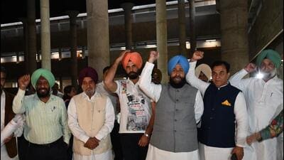 Punjab Congress MLAs, led by Partap Singh Bajwa (centre), protesting against the AAP government at the Vidhan Sabha in Chandigarh on Monday. (Ravi Kumar/HT) Punjab Congress MLAs, led by Partap Singh Bajwa (centre), protesting against the AAP government at the Vidhan Sabha in Chandigarh on Monday. (Ravi Kumar/HT)