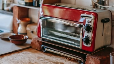 Toaster Ovens: Toaster ovens are a great way to cook food quickly without using a lot of energy. They're also great for making snacks like pizza and nachos. (Pexels) Toaster Ovens: Toaster ovens are a great way to cook food quickly without using a lot of energy. They're also great for making snacks like pizza and nachos. (Pexels)