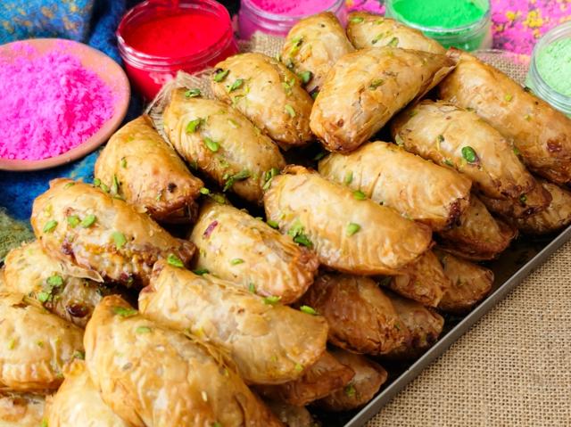 Baked gujiyas are also a big draw Baked gujiyas are also a big draw