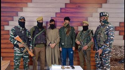 Jammu and Kashmir Police on Tuesday arrested two associates of Lashkar-e-Taiba terrorists in Baramulla district along with ammunition. (Twitter/Baramulla police)