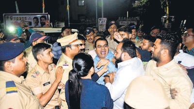 Members of the Shiv Sena (UBT) and CM Eknath Shinde-led Shiv Sena engaged in a scuffle over establishing control of the shakha', at Shivai Nagar, in Thane, India, on Tuesday, March 07, 2023. (Praful Gangurde/HT PHOTO) Members of the Shiv Sena (UBT) and CM Eknath Shinde-led Shiv Sena engaged in a scuffle over establishing control of the shakha', at Shivai Nagar, in Thane, India, on Tuesday, March 07, 2023. (Praful Gangurde/HT PHOTO)