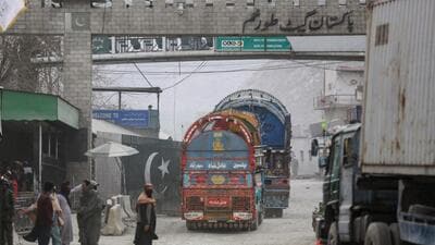 Trucks carrying food and pharmaceuticals crossed through a key border crossing between Pakistan and Afghanistan after it reopened on February 25, almost a week after Taliban authorities shut the busiest trading waypoint (AFP File Photo) Trucks carrying food and pharmaceuticals crossed through a key border crossing between Pakistan and Afghanistan after it reopened on February 25, almost a week after Taliban authorities shut the busiest trading waypoint (AFP File Photo)