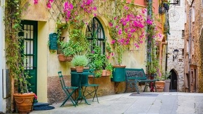 French Riviera, France: The French Riviera is a stunning region in the south of France, featuring picturesque coastal towns and a vibrant nightlife. Spend your days lounging on the beaches of Cannes, Nice, and Monaco, or explore the charming villages of St. Tropez and Antibes. (Shutterstock) French Riviera, France: The French Riviera is a stunning region in the south of France, featuring picturesque coastal towns and a vibrant nightlife. Spend your days lounging on the beaches of Cannes, Nice, and Monaco, or explore the charming villages of St. Tropez and Antibes. (Shutterstock)