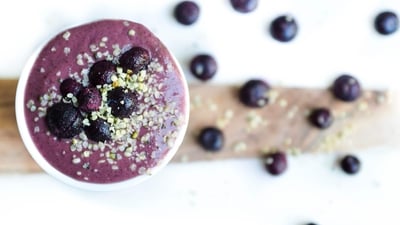 7. Smoothies: Smoothies are a great snack for weight loss because they are low in calories and high in fiber and healthy fats. They can be made with a variety of fruits, vegetables, and other ingredients for a delicious and nutritious snack. (Unsplash) 7. Smoothies: Smoothies are a great snack for weight loss because they are low in calories and high in fiber and healthy fats. They can be made with a variety of fruits, vegetables, and other ingredients for a delicious and nutritious snack. (Unsplash)