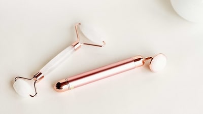 Jade Roller - A jade roller is a small handheld tool that is made of smooth jade stone. It can be used to massage the face and reduce puffiness, as well as stimulate circulation and lymphatic drainage. (Unsplash) Jade Roller - A jade roller is a small handheld tool that is made of smooth jade stone. It can be used to massage the face and reduce puffiness, as well as stimulate circulation and lymphatic drainage. (Unsplash)